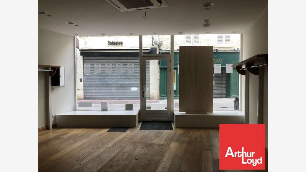 Vente local commercial 63m² à Niort hyper centre