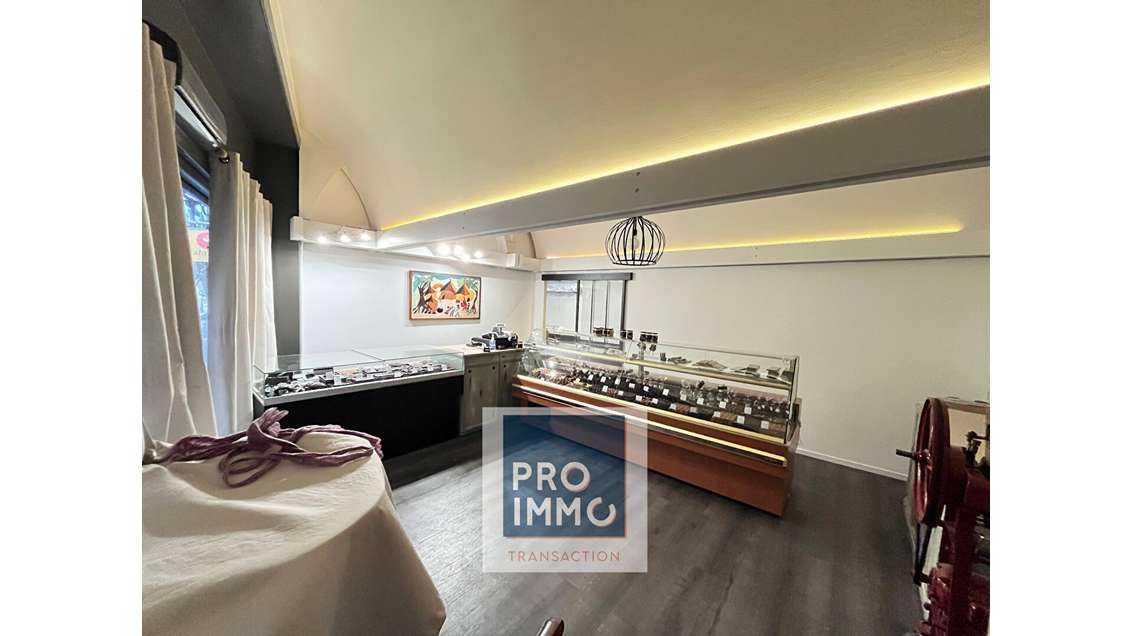 Vente local commercial 85m² à Clermont-Ferrand