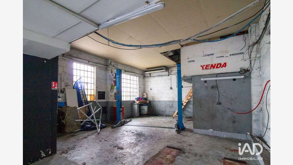 AV local commercial 110m² Clermont-Ferrand Bughes 