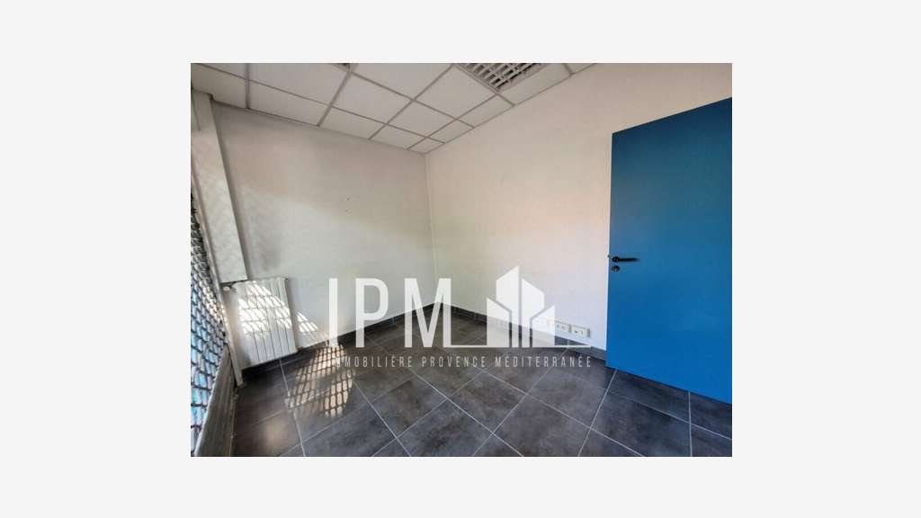 Vente local commercial bureaux de 173m² à Toulon
