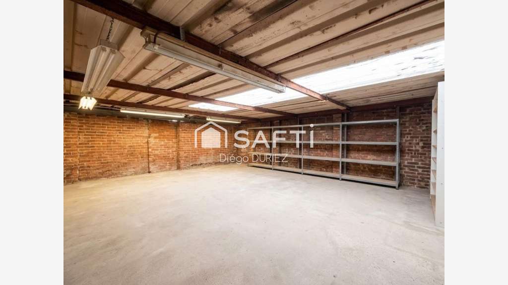 A vendre surface commerciale 1 000m² à Dunkerque