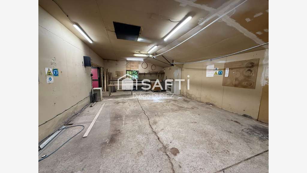A vendre surface commerciale 1 000m² à Dunkerque