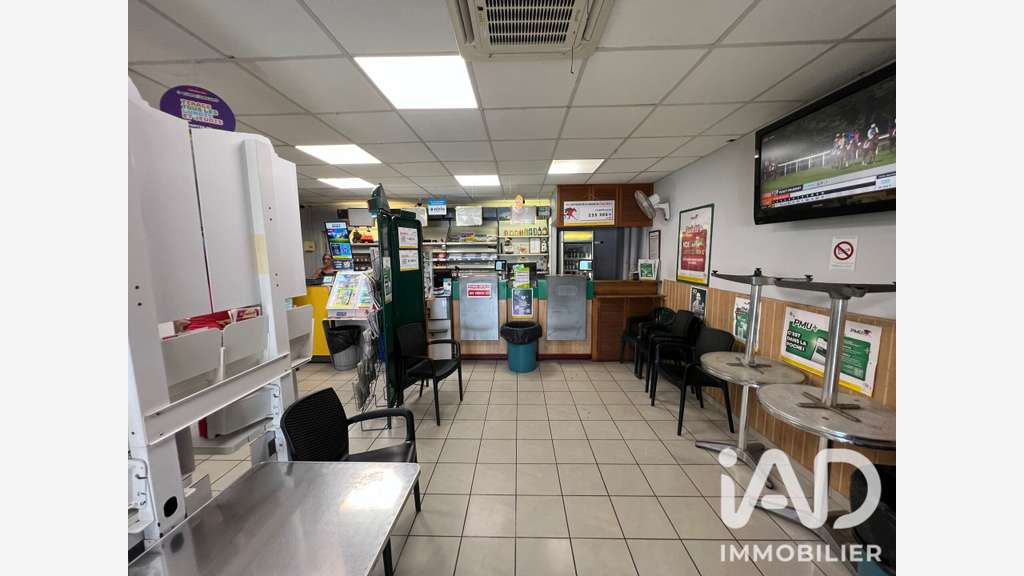 Vente local commercial 65m² à Gourbeyre