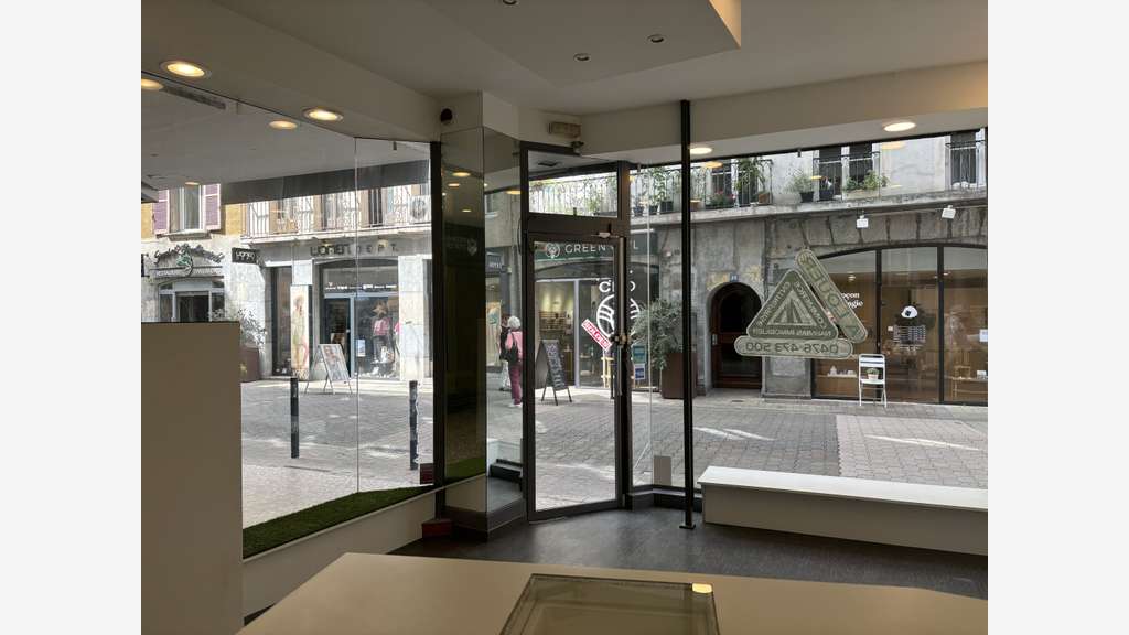 Vente très belle boutique 41m² à Grenoble centre
