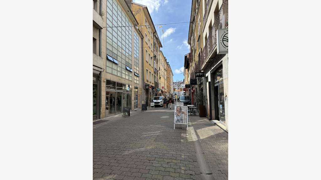 Vente très belle boutique 41m² à Grenoble centre