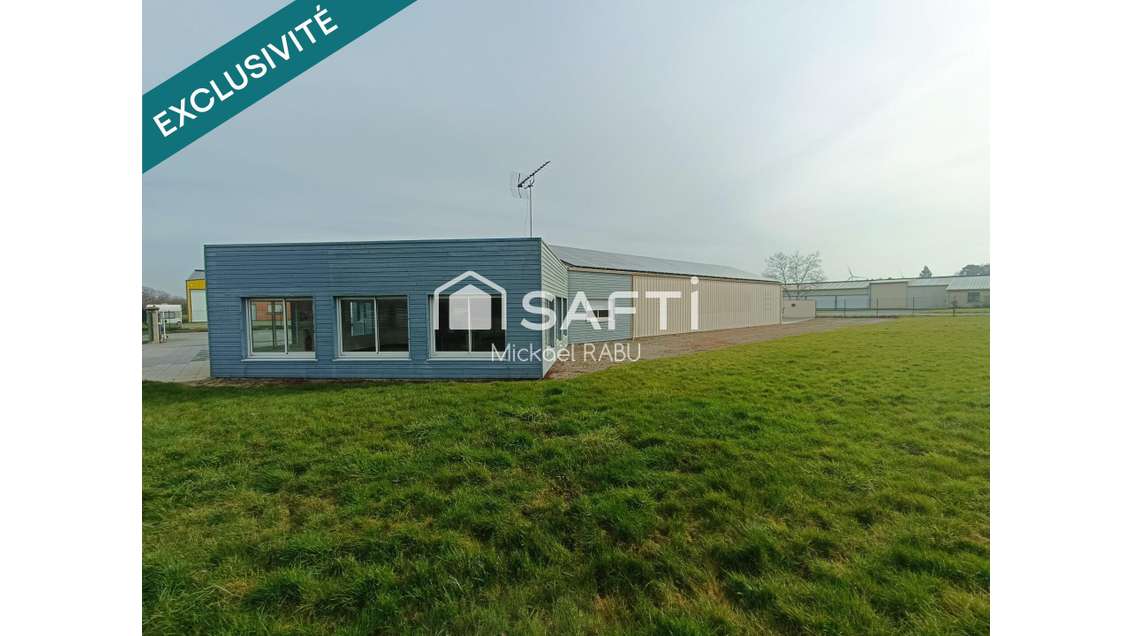 AV local commercial 370m² sur terrain 2305m² Jans
