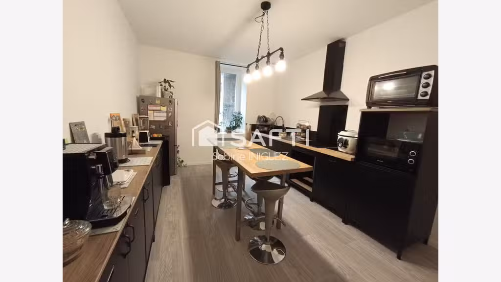 AV local + appartement rénové à Labruguière centre