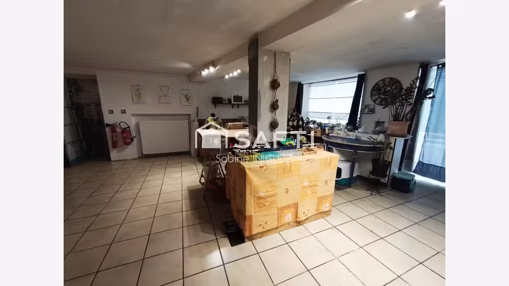 AV local + appartement rénové à Labruguière centre