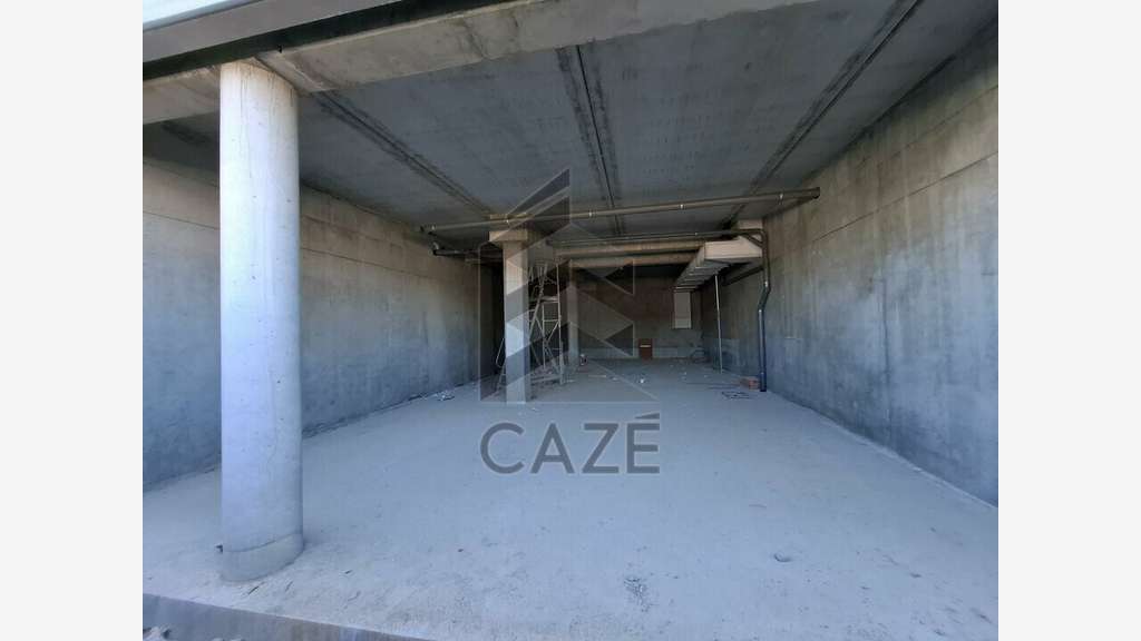 Vente local commercial 438m² au Bouscat