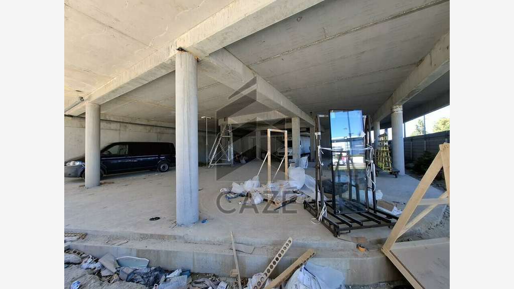 Vente local commercial 438m² au Bouscat