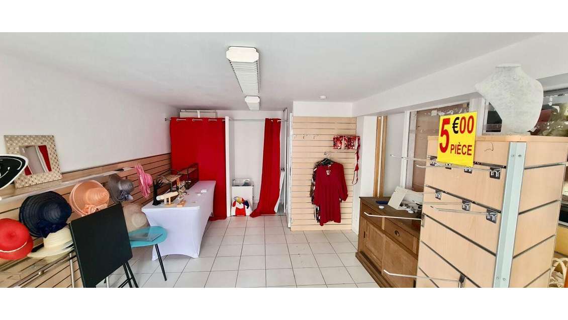Vente local commercial 55m² au  Grau-du Roi centre