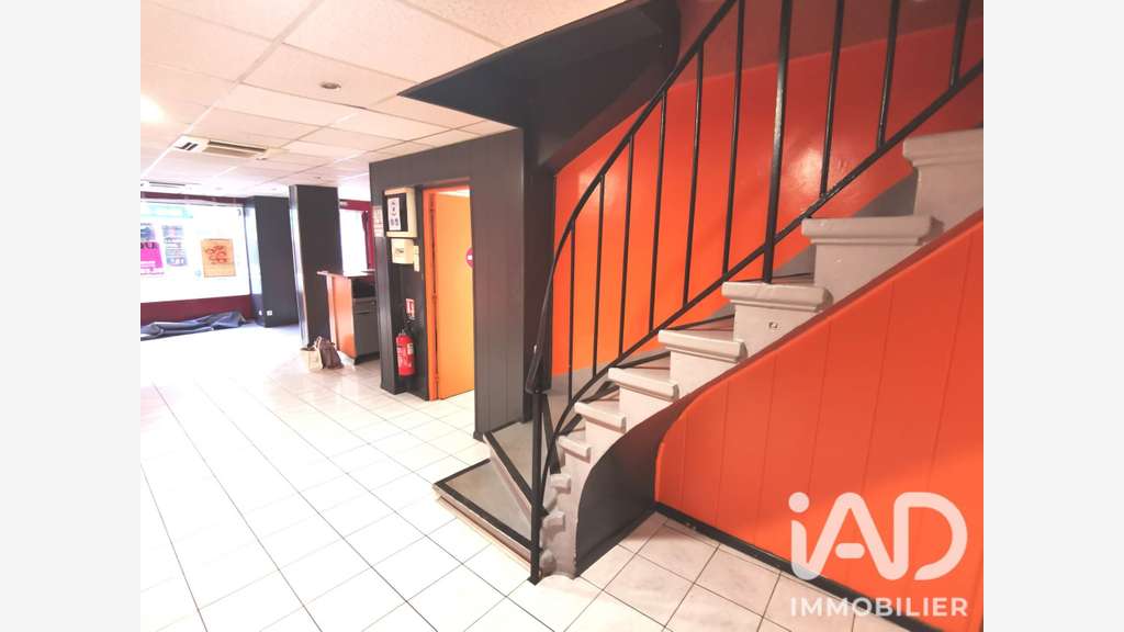 Vente local 200m² à Le Péage-de-Roussillon centre 