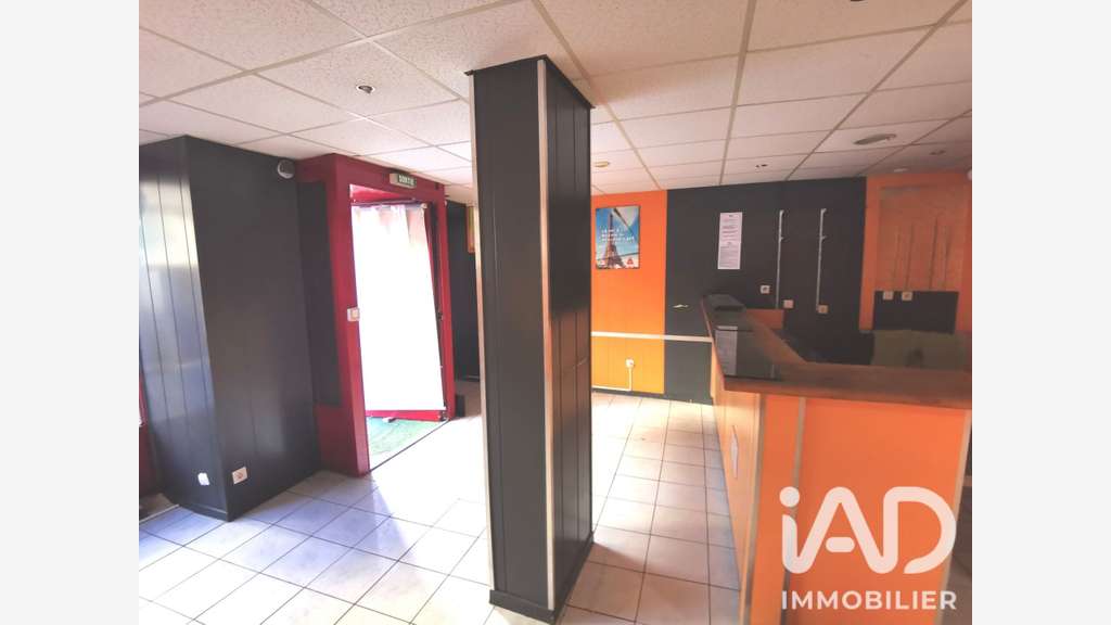 Vente local 200m² à Le Péage-de-Roussillon centre 