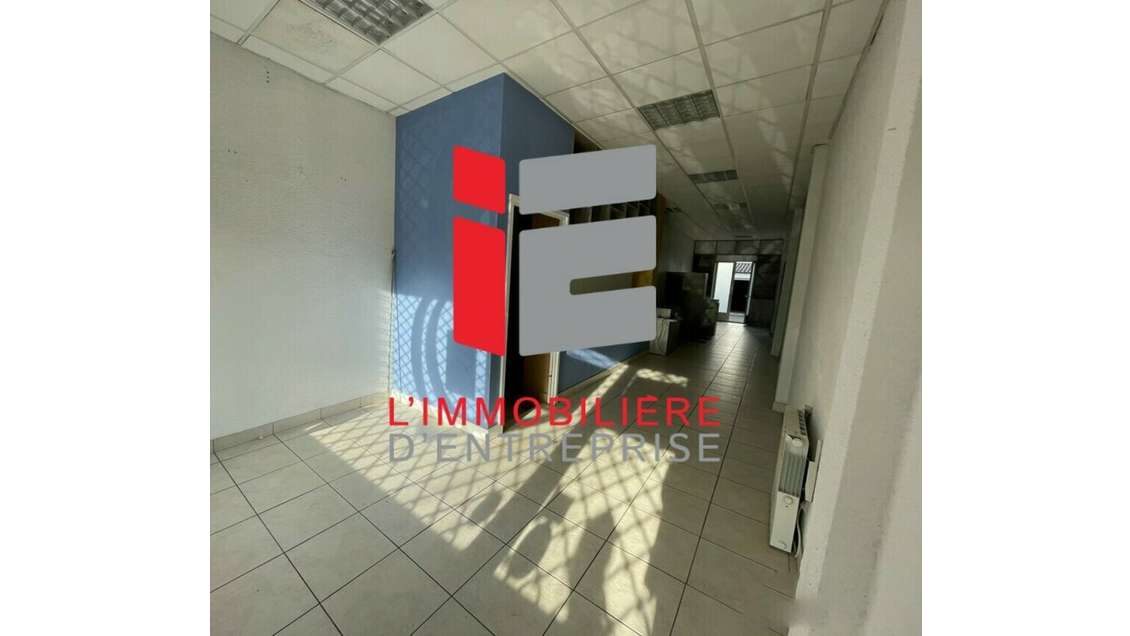 Vente local commercial 157m² à Lorient