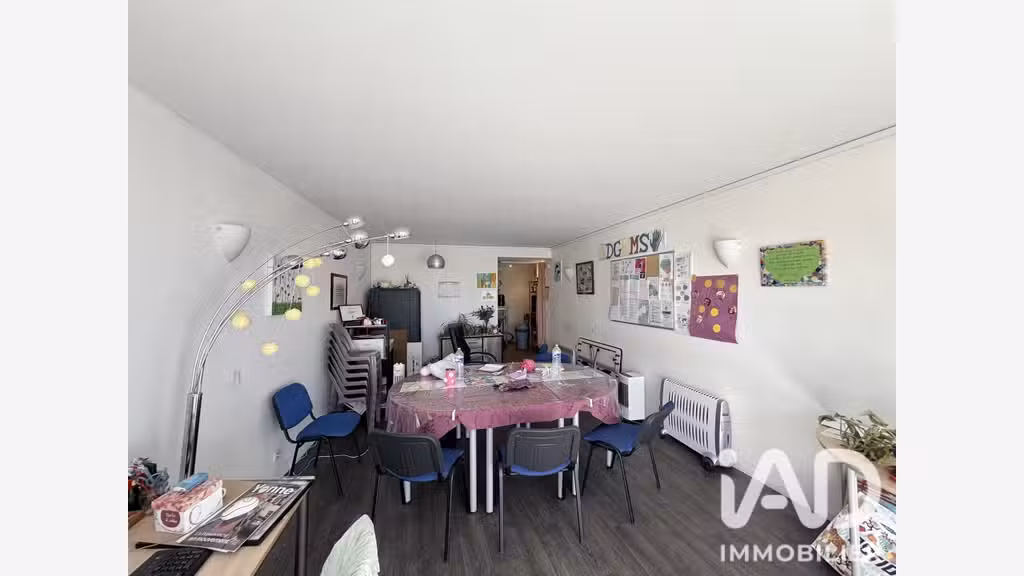 Vente local loué à Joigny au bord de l’Yonne