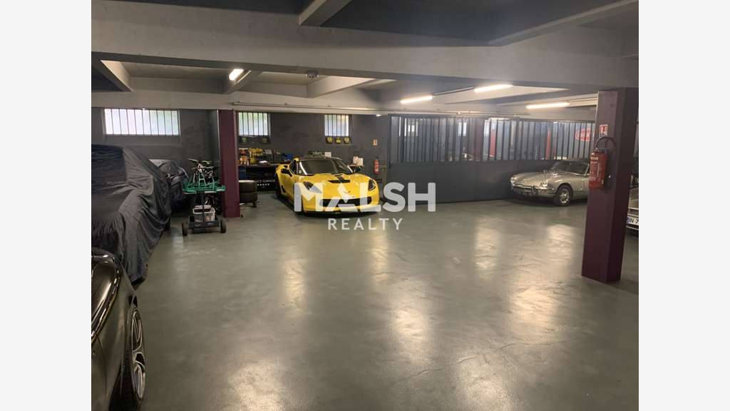 Local commercial de 764m² à vendre à Lyon 69003