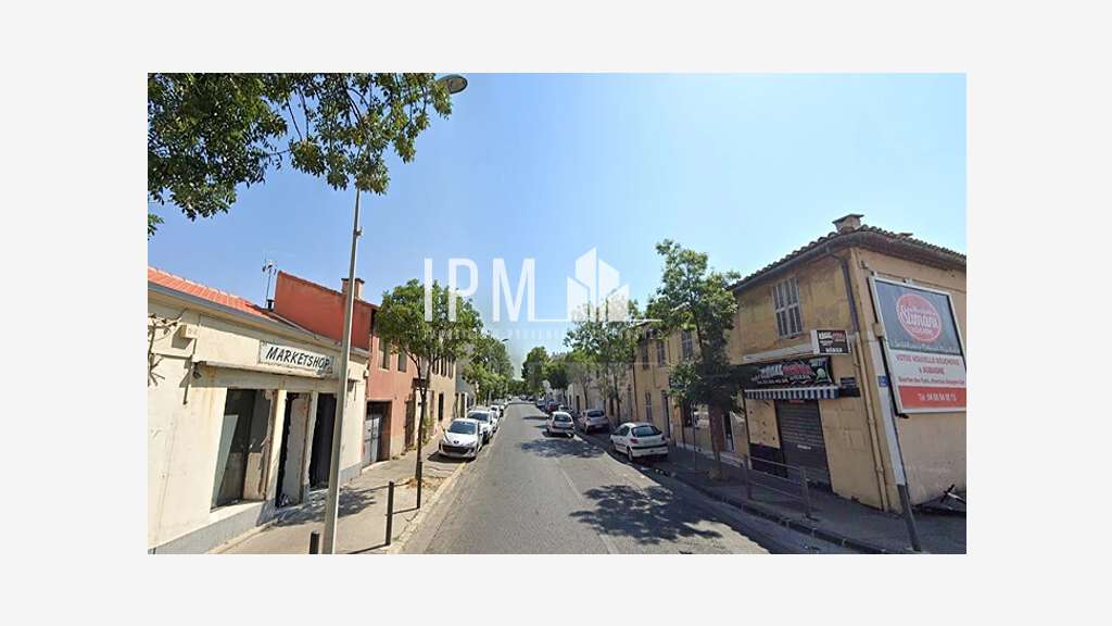 Vente local commercial 2470m² à Marseille 10e