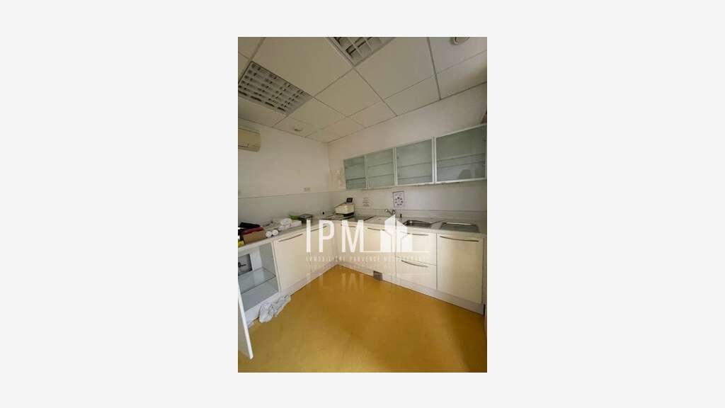 Local commercial à vendre 289m² Marseille 13001
