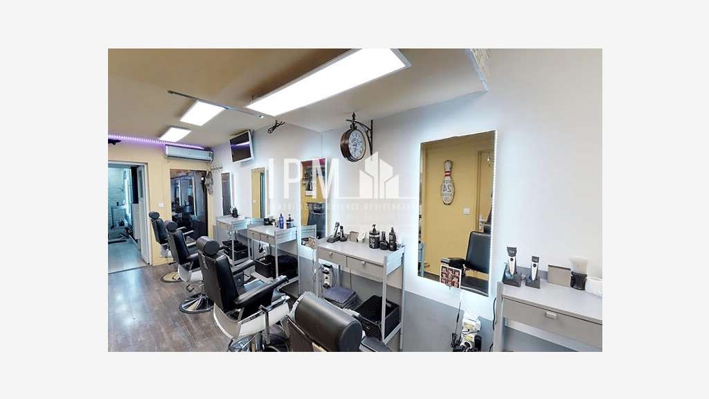 Vente local commercial 56m² à Marseille 1er centre