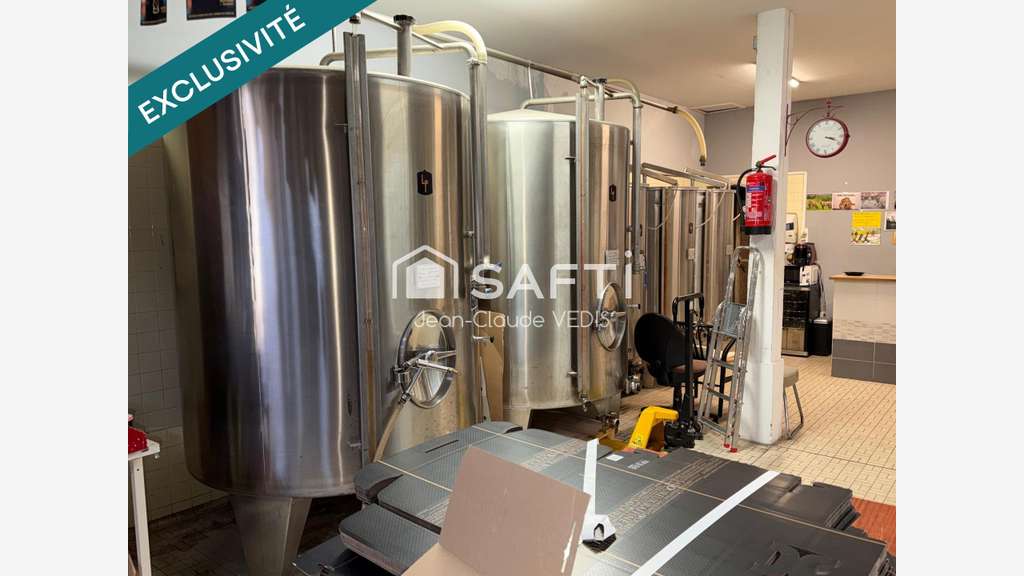 Vente local commercial 200m² à Montluçon