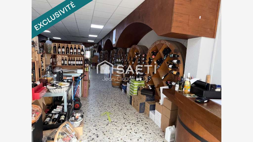 Vente local commercial 200m² à Montluçon