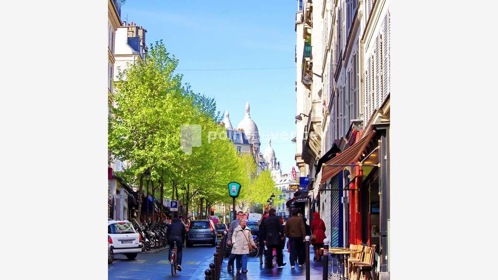 Vente commerce 47m² Paris 9e métro Saint-Georges