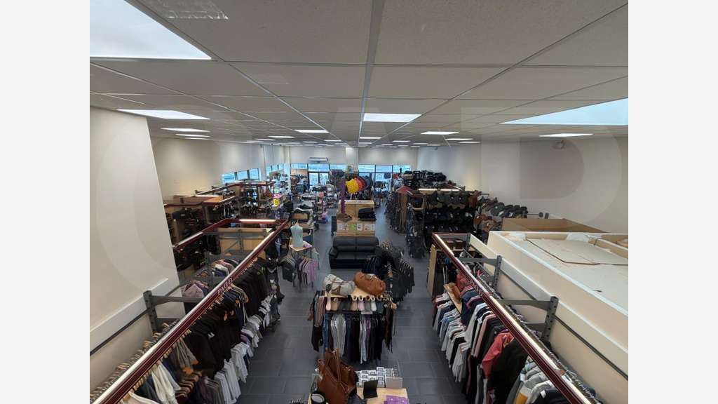 Nouveau local commercial 311m² à Plérin RN12