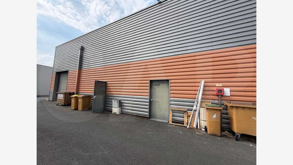 Nouveau local commercial 311m² à Plérin RN12