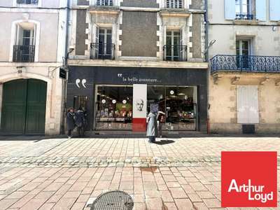 Local commercial à vendre axe passant Poitiers 