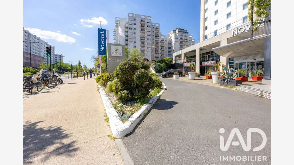 Vente local commercial loué à Bordeaux