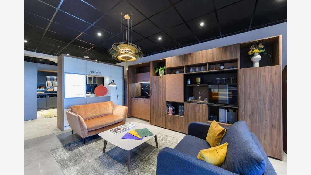 A vendre local rénové 150m² empl premium à à Mâcon