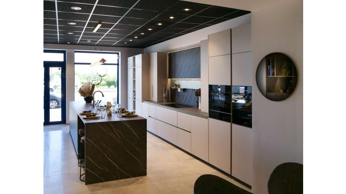 A vendre local rénové 150m² empl premium à à Mâcon