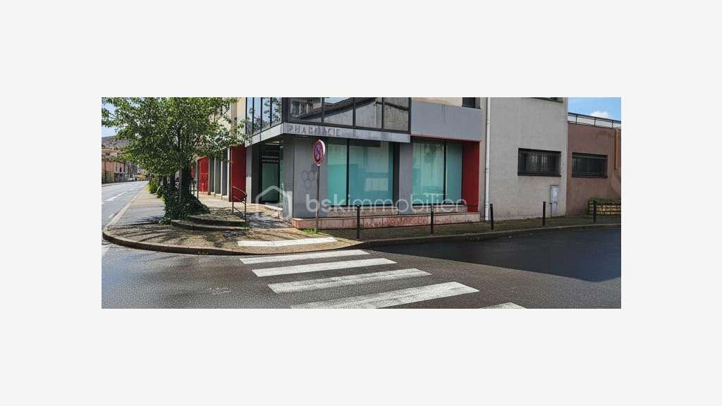 Vente local 300m² accès PMR à Roanne centre