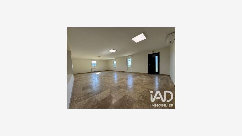 Vente local commercial à Saint-Antoine-du-Rocher