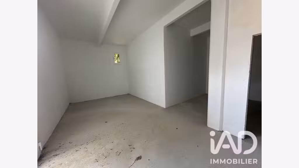 Vente local commercial 470m² à Saint-Céré