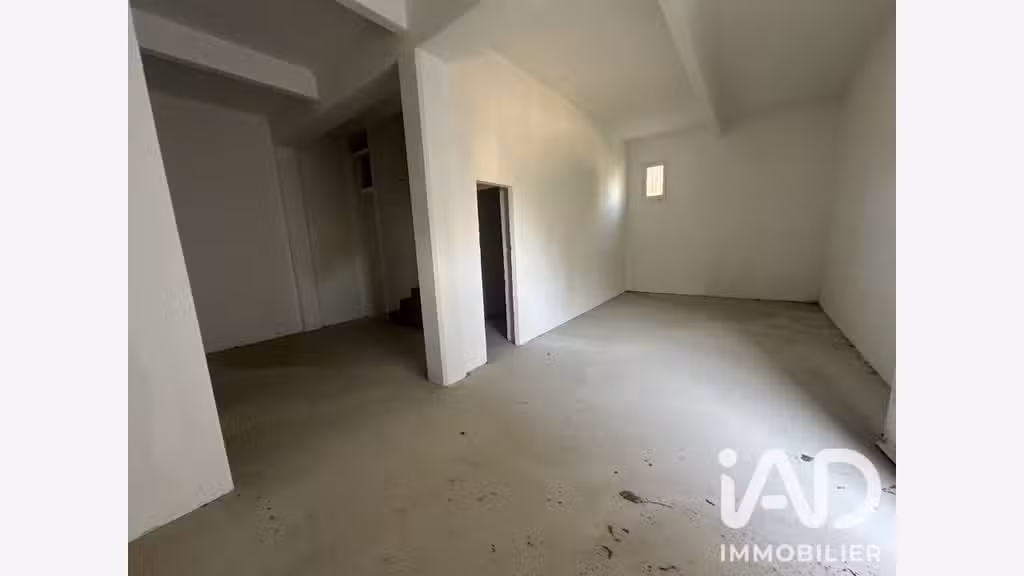 Vente local commercial 470m² à Saint-Céré