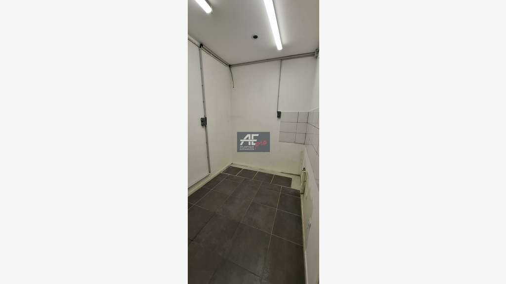 Local commercial 52m² à vendre à St Nazaire centre