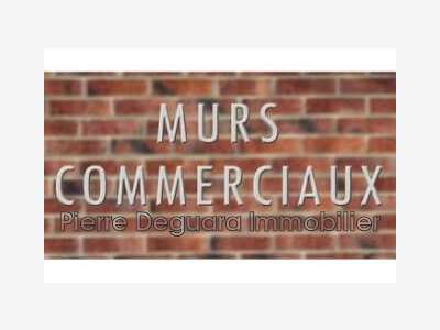 Vente local commercial 115m² proche centre de Sète
