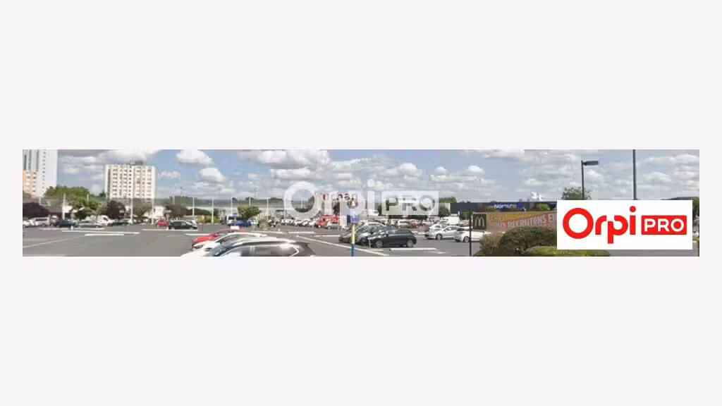 Vente local commercial 93m² Sin le Noble (59450)