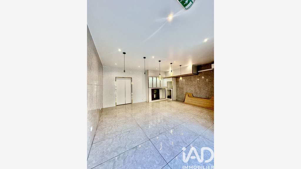 Vente local commercial 60m² à Villemomble