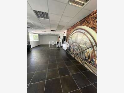 A vendre local d'activités de 687m² à Allauch