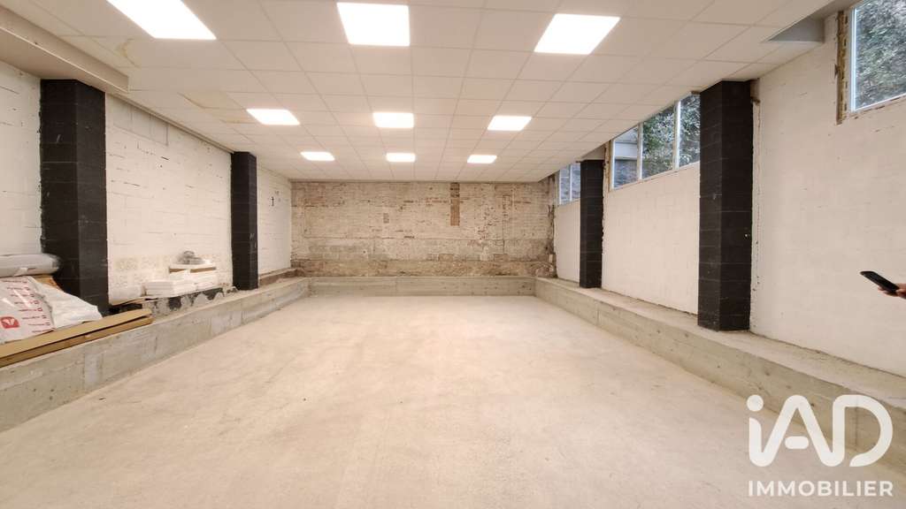 Vente local commercial 126m² à Malakoff