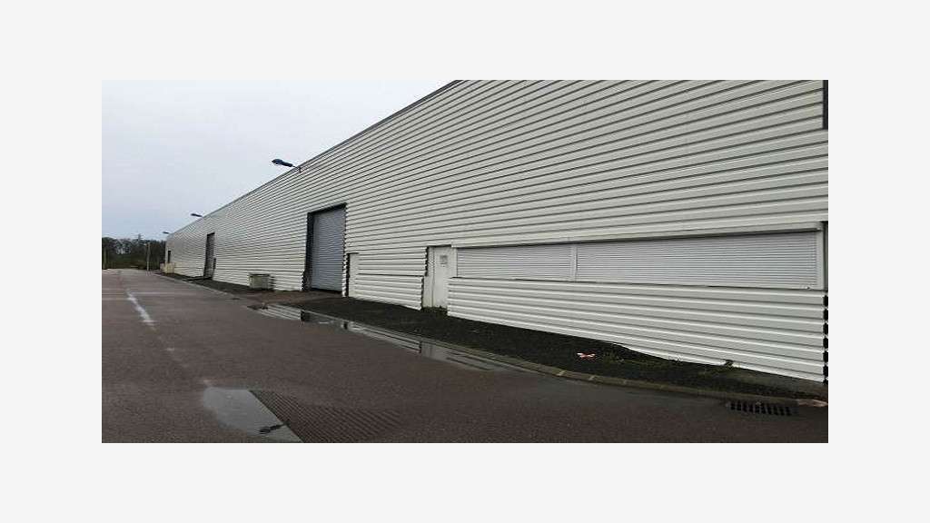 À vendre local industriel 1300m² au Creusot