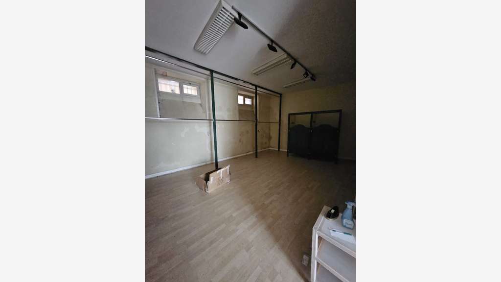 Local lumineux 218m² à vendre à Nantes