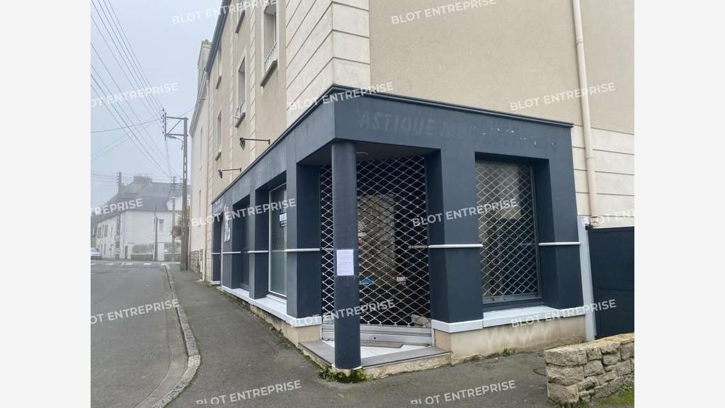 A vendre local professionnel de 62m² à St Servan