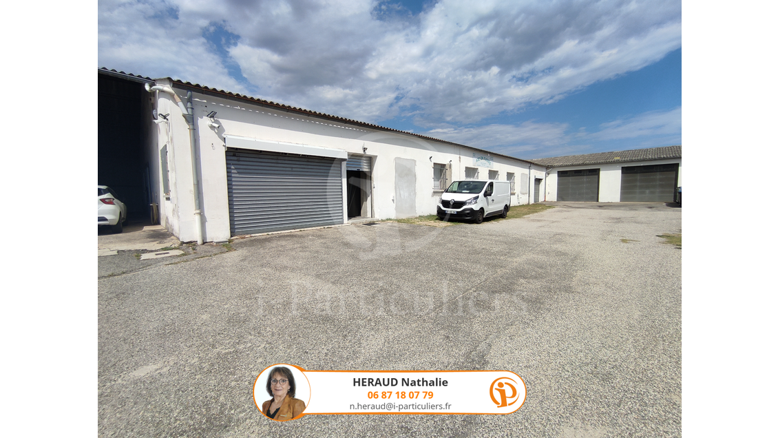 Vend local professionnel de 887m² Romans-sur-Isère