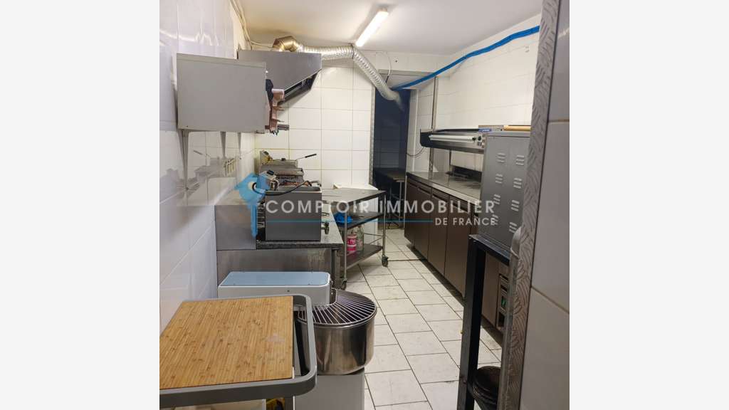 AV local professionnel 33m² à Maisse hyper centre