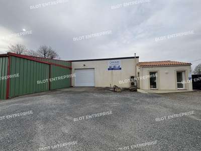 A vendre locaux d'activités bureaux 380m² à Vallet