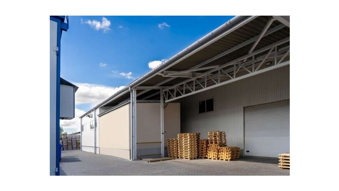 A vendre entrepôt 680m² belle visibilité à Beynost