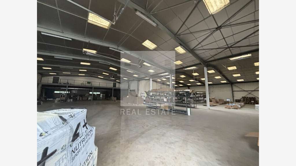 Local activité 1580m² à louer Civrieux d'Azergues